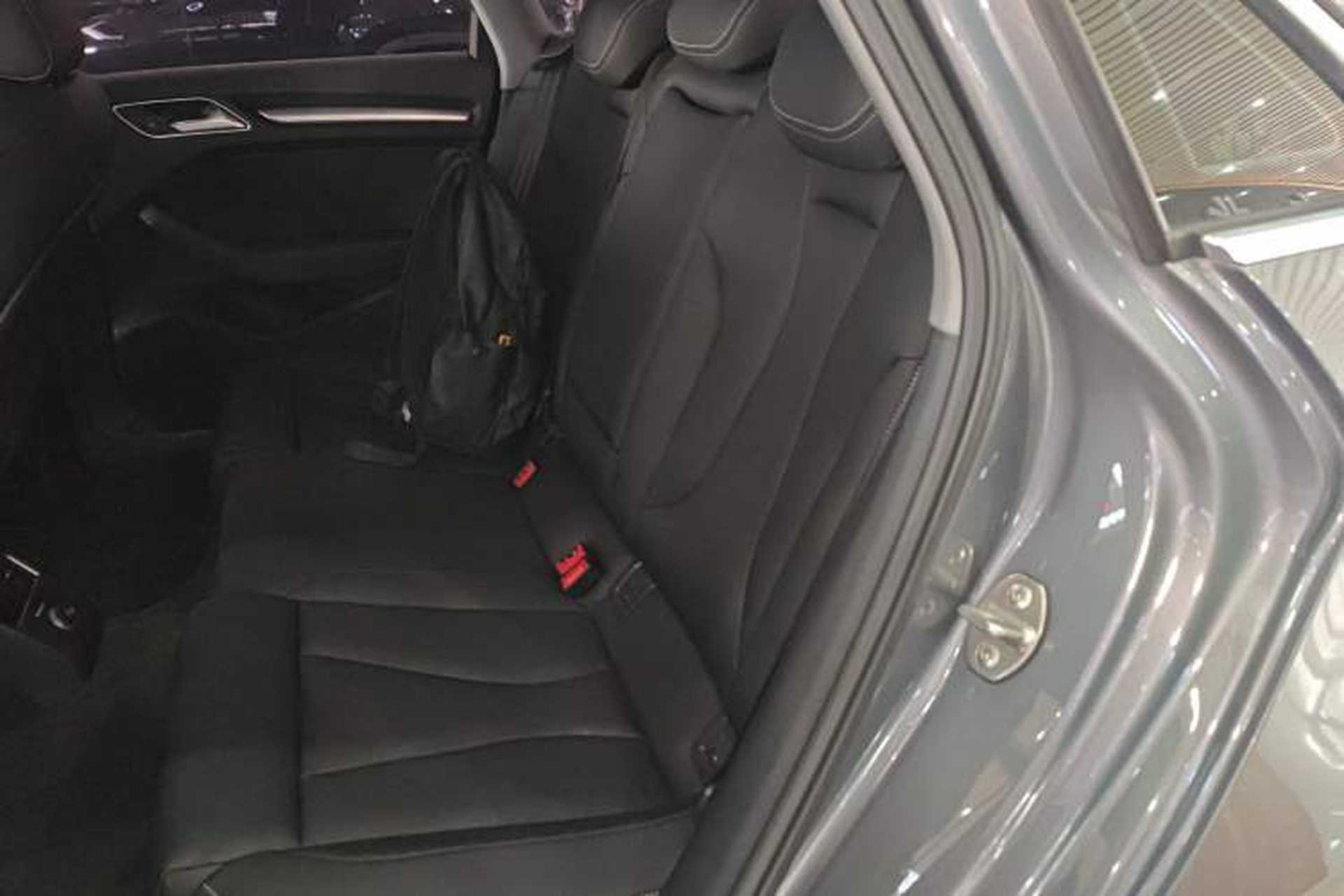 Used Audi A3 2020 Limousine 35 TFSI Sporty Version China VI Left Rear Seat