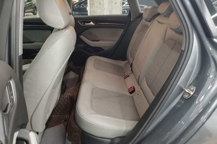 Used Audi A3 2020 Sportback 35 TFSI Fashion Edition China VI Emission Standard Left Rear Seat