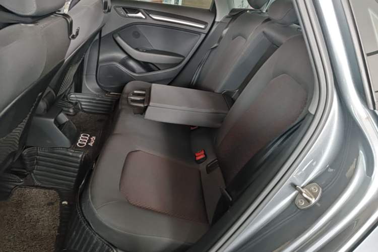 Used Audi A3 2020 Limousine 35 TFSI Ambition China VI Left Rear Seat