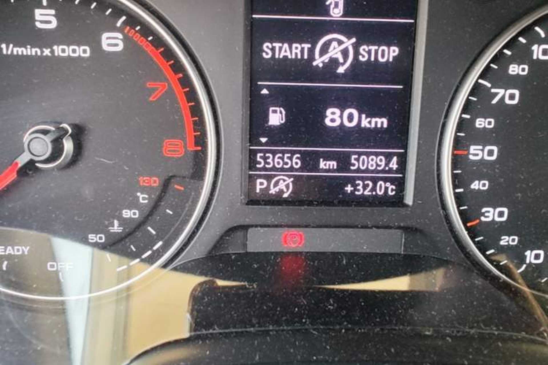 Used Audi A3 2020 Sportback 35 TFSI Fashion Edition China VI Emission Standard Odometer Close Up