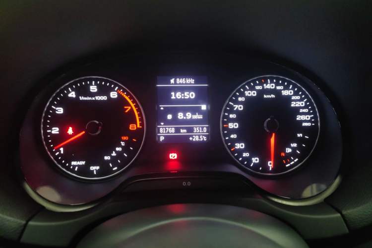 Used Audi A3 2020 Limousine 40 TFSI Sporty Version China VI Odometer Close Up