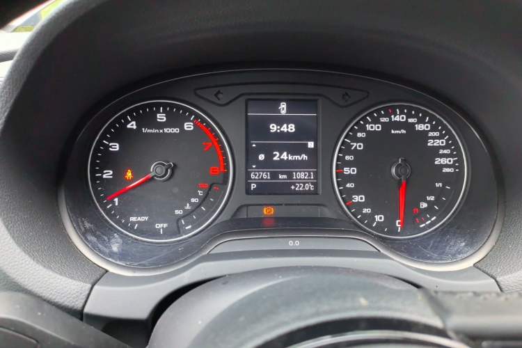 Used Audi A3 2020 Restyled Limousine 35 TFSI Ambition Version China VI Odometer Close Up