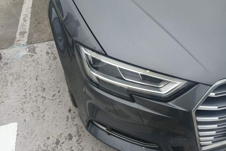 Used Audi A3 2020 Sportback 35 TFSI Fashion Edition China VI Emission Standard Right Front Headlight