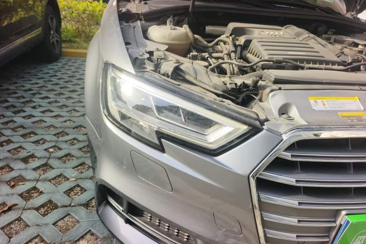 Used Audi A3 2020 Sportback 35 TFSI Sporty Model China VI Right Front Headlight