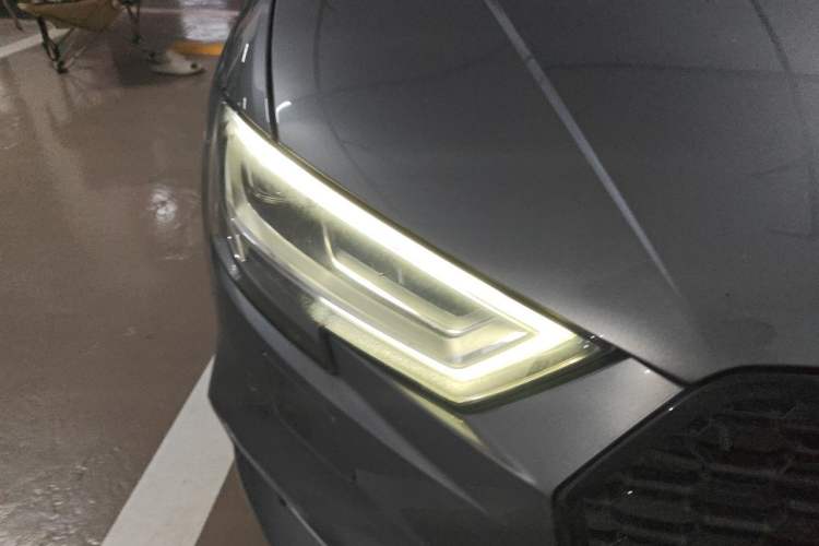 Used Audi A3 2020 Sportback 35 TFSI Fashion Edition China VI Emission Standard Right Front Headlight