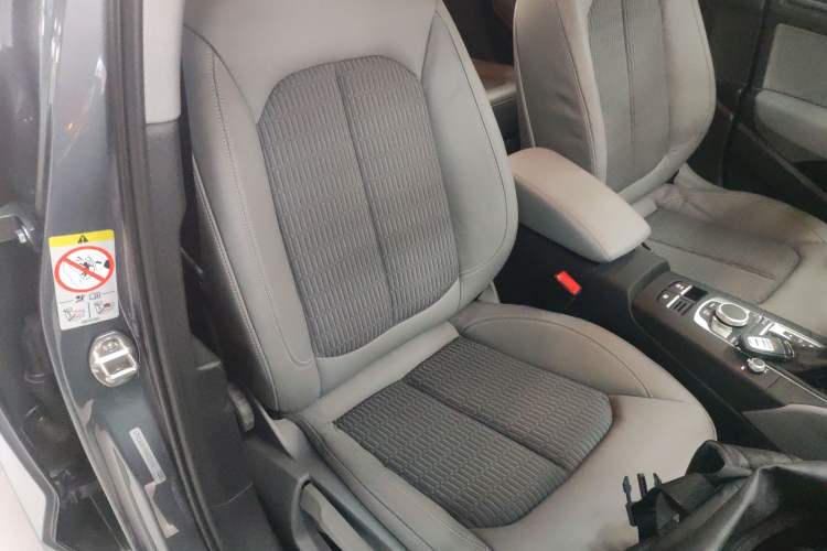 Used Audi A3 2020 Limousine 35 TFSI Fashion Edition China VI Emission Standard Right Front Seat