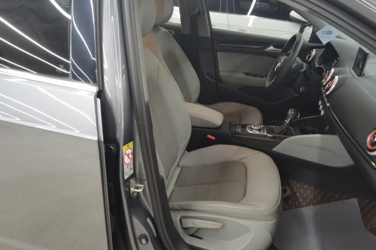 Used Audi A3 2020 Sportback 35 TFSI Fashion Edition China VI Emission Standard Right Front Seat