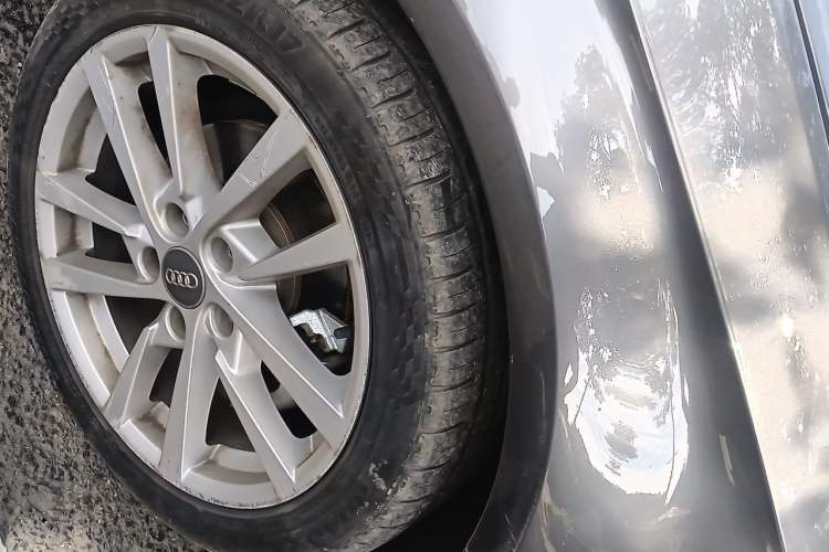 Used Audi A3 2020 Sportback 35 TFSI Ambition China VI Right Front Wheel Hub