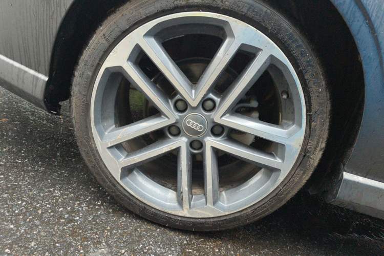 Used Audi A3 2020 Limousine 40 TFSI Sporty Version China VI Right Front Wheel Hub