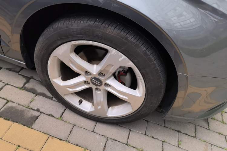Used Audi A3 2020 Restyled Limousine 35 TFSI Ambition Version China VI Right Front Wheel Hub