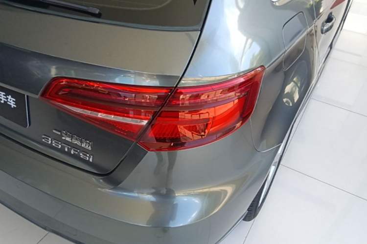 Used Audi A3 2020 Sportback 35 TFSI Fashion Edition China VI Emission Standard Right Rear Taillight
