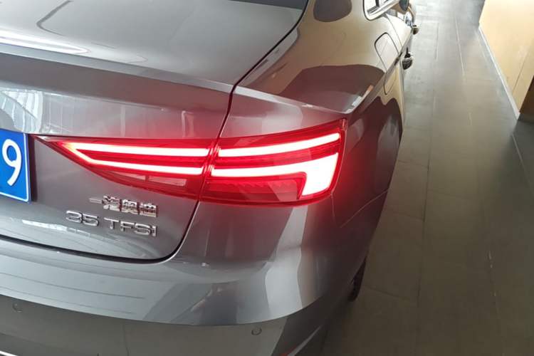 Used Audi A3 2020 Limousine 35 TFSI Ambition China VI Right Rear Taillight