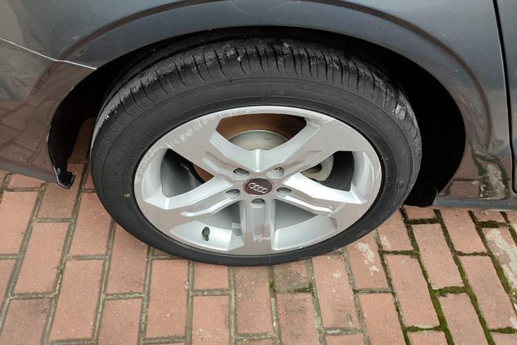 Used Audi A3 2020 Restyled Limousine 35 TFSI Ambition Version China VI Right Rear Wheel Hub