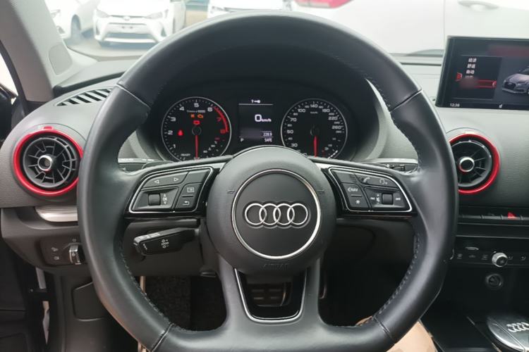 Used Audi A3 2020 Limousine 35 TFSI Sporty Version China VI Steering Wheel