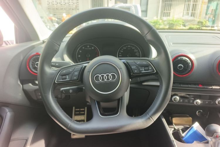 Used Audi A3 2020 Sportback 35 TFSI Sporty Model China VI Steering Wheel