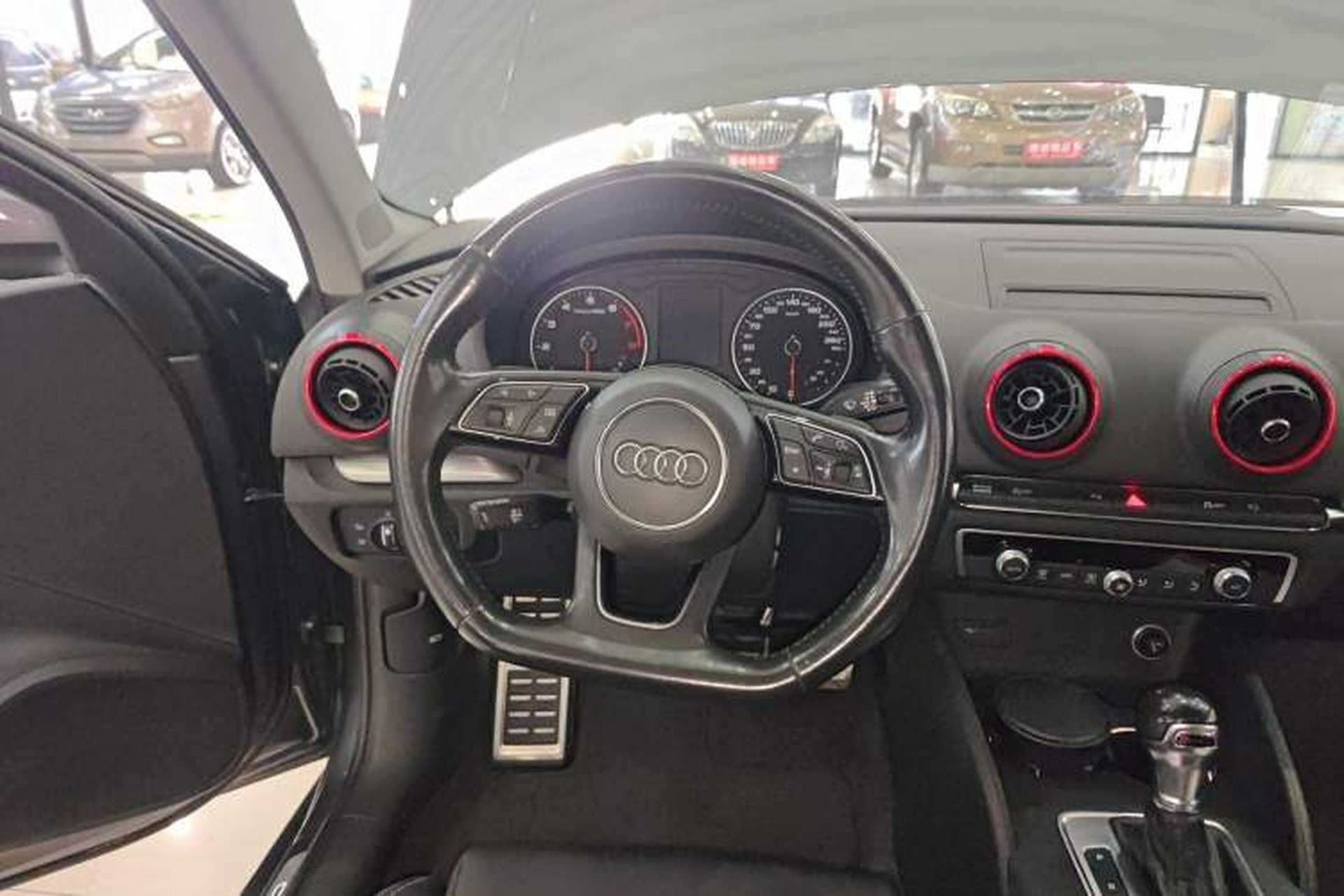 Used Audi A3 2020 Limousine 35 TFSI Sporty Version China VI Steering Wheel