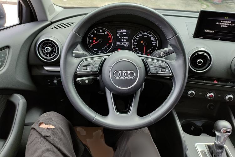 Used Audi A3 2020 Restyled Limousine 35 TFSI Ambition Version China VI Steering Wheel