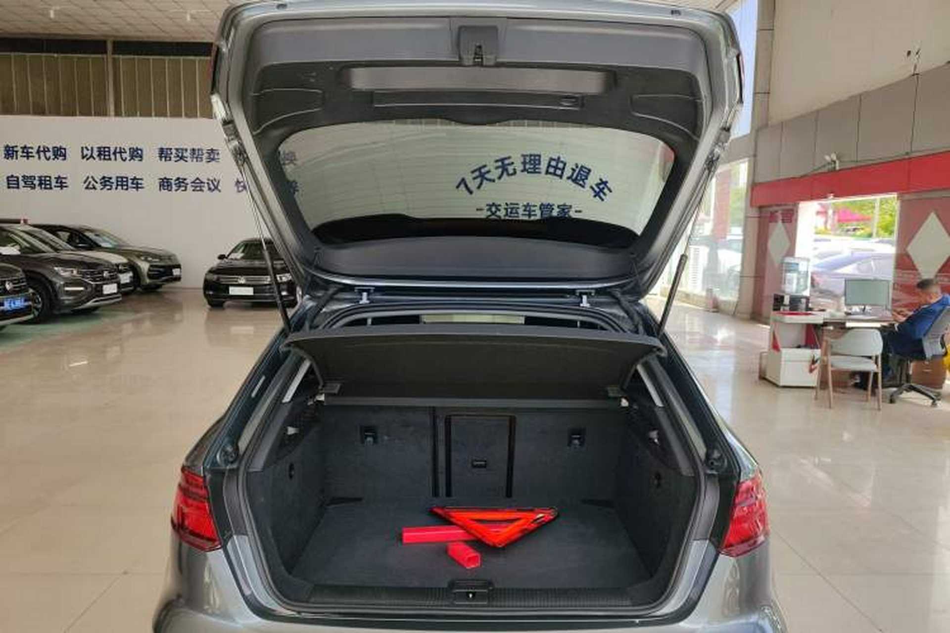 Used Audi A3 2020 Sportback 35 TFSI Fashion Edition China VI Emission Standard Trunk