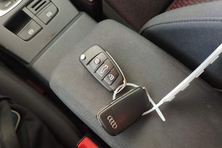 Used Audi A3 2020 Sportback 35 TFSI Ambition China VI Vehicle Key