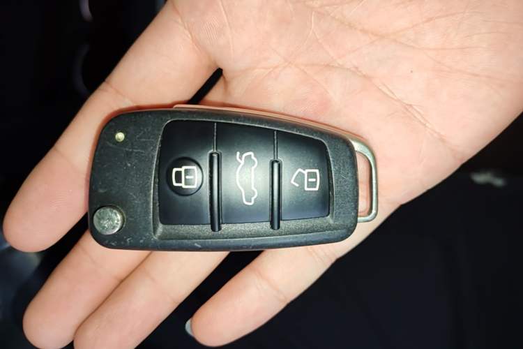 Used Audi A3 2020 Limousine 35 TFSI Sporty Version China VI Vehicle Key