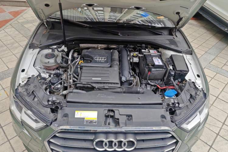 Used Audi A3 2020 Sportback 35 TFSI Ambition China VI Engine Bay