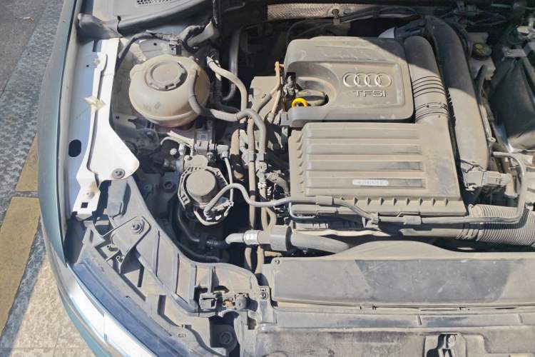 Used Audi A3 2020 Restyled Limousine 35 TFSI Ambition Version China VI Engine Bay Right