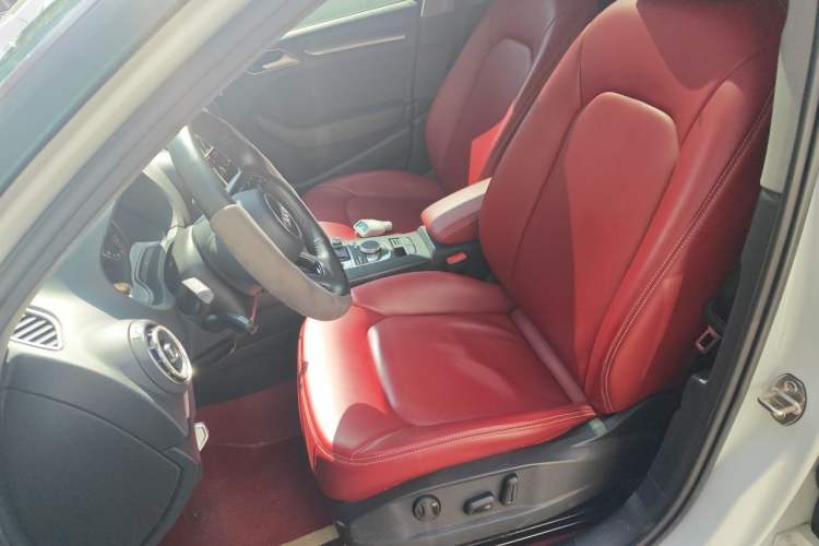 Used Audi A3 2020 Restyled Limousine 35 TFSI Ambition Version China VI Left Front Seat