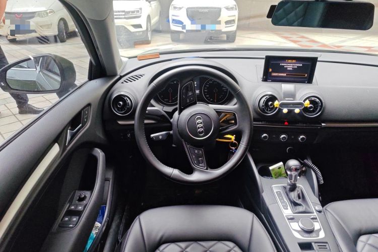 Used Audi A3 2020 Sportback 35 TFSI Ambition China VI Steering Wheel