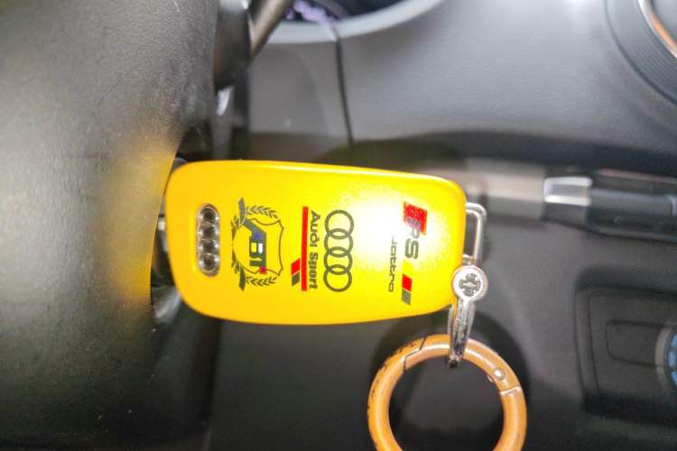 Used Audi A3 2020 Sportback 35 TFSI Ambition China VI Vehicle Key