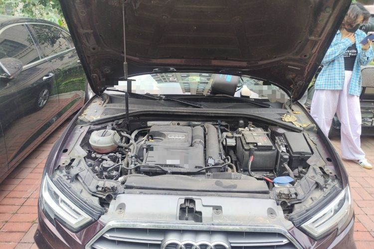 Used Audi A3 2020 Limousine 35 TFSI Fashion Edition China VI Emission Standard Engine Bay