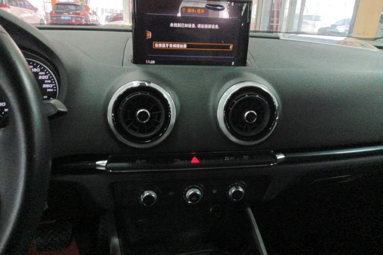 Used Audi A3 2020 Limousine 35 TFSI Fashion Edition China VI Emission Standard Audio And AC Panel