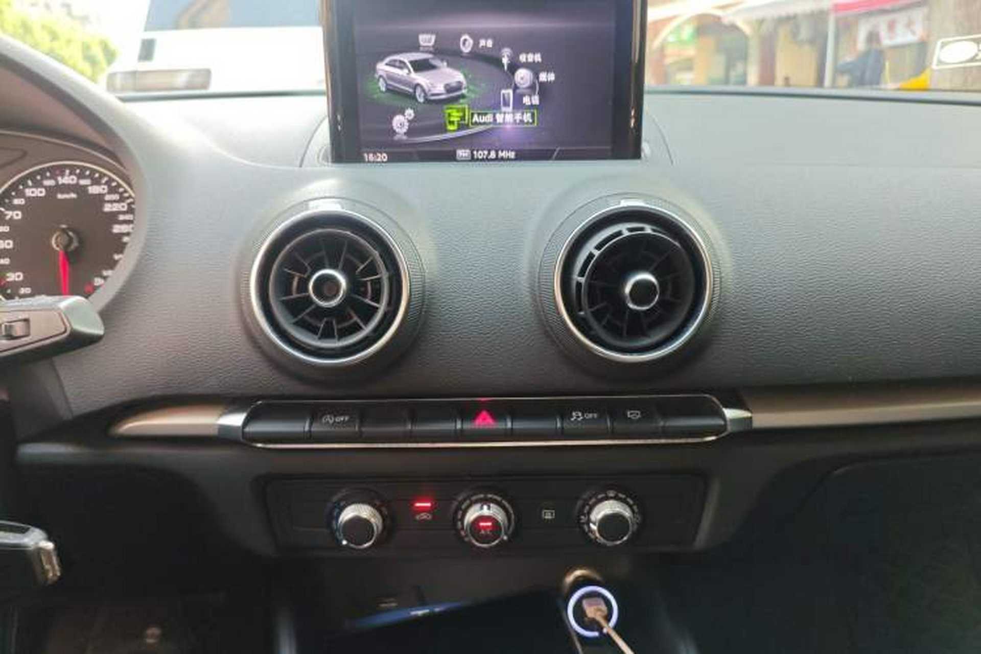 Used Audi A3 2020 Sportback 35 TFSI Ambition China VI Audio And AC Panel