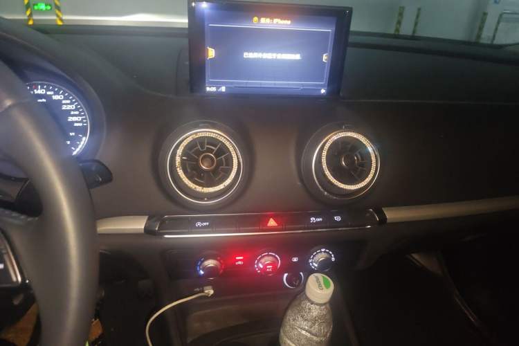 Used Audi A3 2020 Restyled Limousine 35 TFSI Ambition Version China VI Audio And AC Panel