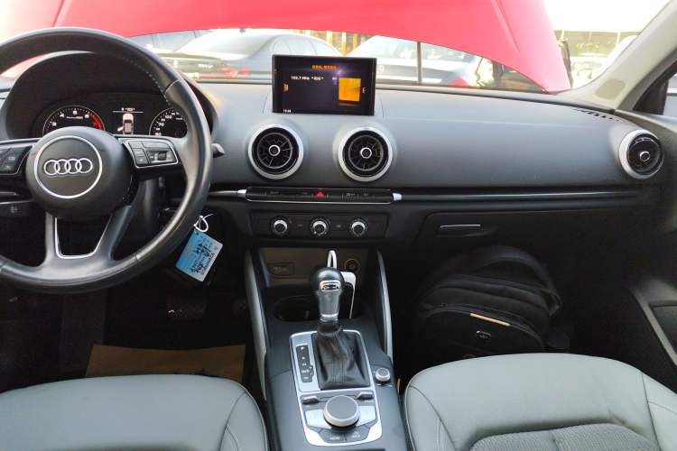 Used Audi A3 2020 Limousine 35 TFSI Fashion Edition China VI Emission Standard Audio And AC Panel