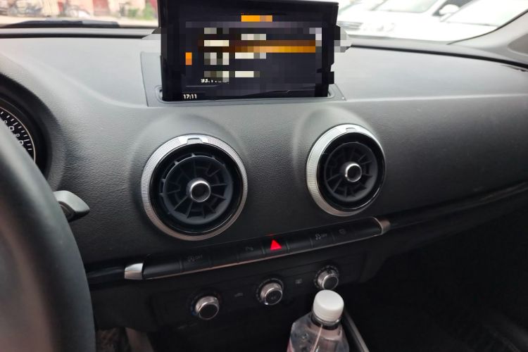 Used Audi A3 2020 Limousine 35 TFSI Fashion Edition China VI Emission Standard Audio And AC Panel