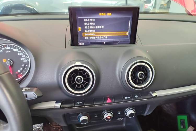 Used Audi A3 2020 Restyled Limousine 35 TFSI Ambition Version China VI Audio And AC Panel