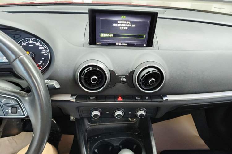 Used Audi A3 2020 Limousine 35 TFSI Ambition China VI Audio And AC Panel