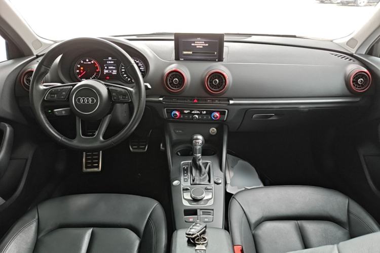 Used Audi A3 2020 Sportback 35 TFSI Style Edition China V Emission Standard Center Console