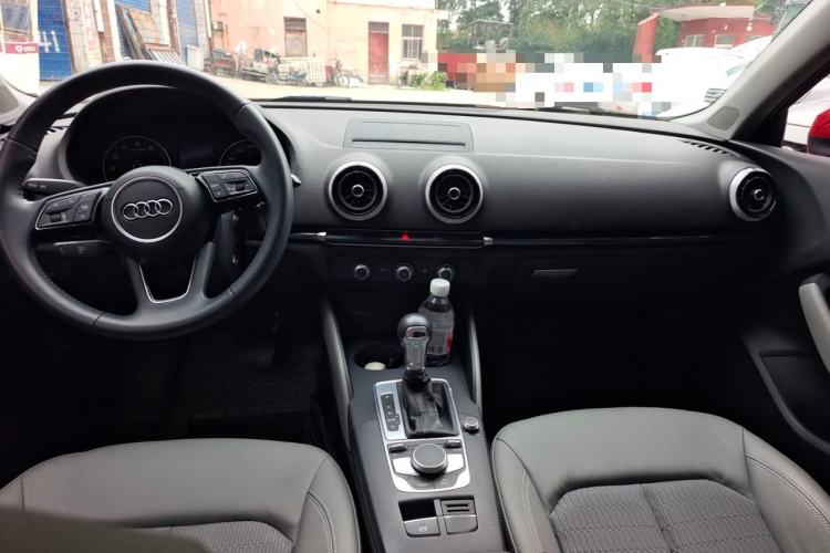 Used Audi A3 2020 Limousine 35 TFSI Fashion Edition China VI Emission Standard Center Console
