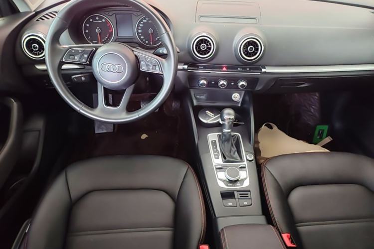 Used Audi A3 2020 Restyled Limousine 35 TFSI Ambition Version China VI Center Console
