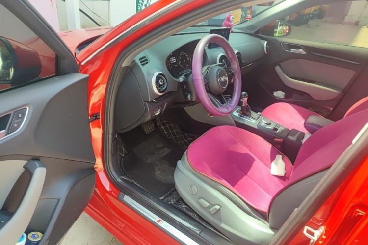 Used Audi A3 2020 Sportback 35 TFSI Fashion Edition China VI Emission Standard Driver Seat