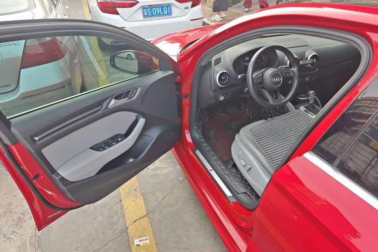 Used Audi A3 2020 Limousine 35 TFSI Fashion Edition China VI Emission Standard Driver Seat