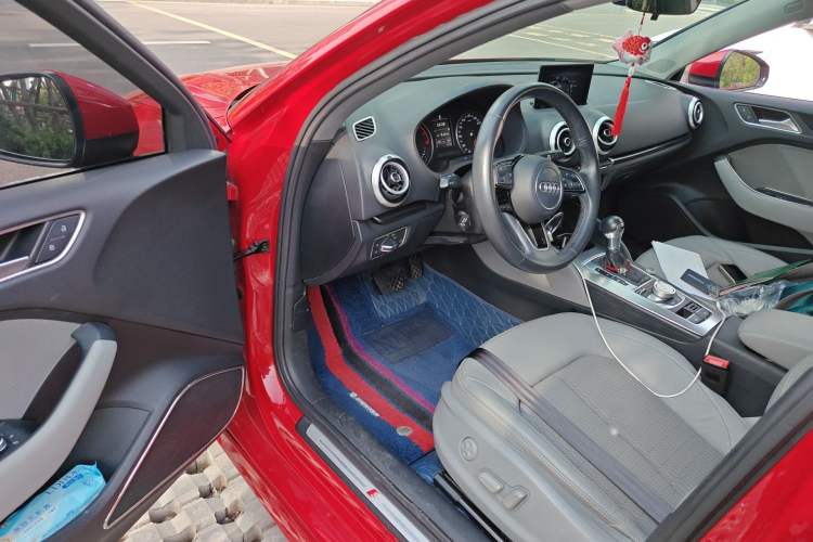 Used Audi A3 2020 Limousine 35 TFSI Fashion Edition China VI Emission Standard Driver Seat