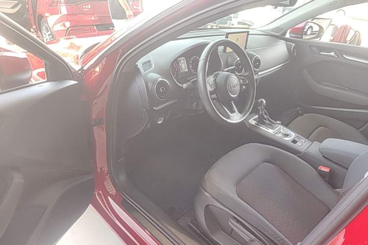 Used Audi A3 2020 Sportback 35 TFSI Ambition China VI Driver Seat