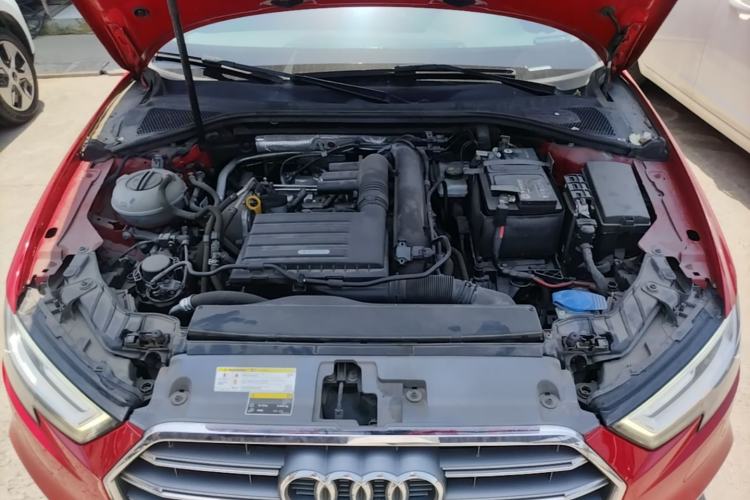 Used Audi A3 2020 Limousine 35 TFSI Fashion Edition China VI Emission Standard Engine Bay