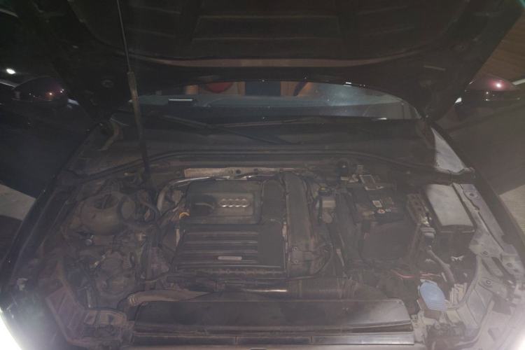 Used Audi A3 2020 Limousine 35 TFSI Fashion Edition China VI Emission Standard Engine Bay