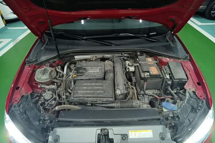 Used Audi A3 2020 Limousine 35 TFSI Fashion Edition China VI Emission Standard Engine Bay