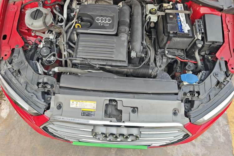 Used Audi A3 2020 Limousine 35 TFSI Fashion Edition China VI Emission Standard Engine Bay