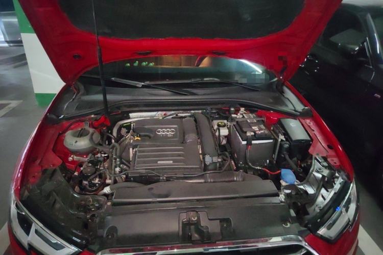 Used Audi A3 2020 Limousine 35 TFSI Ambition China VI Engine Bay