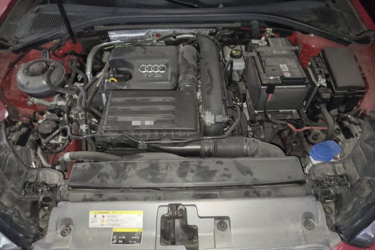 Used Audi A3 2020 Sportback 35 TFSI Fashion Edition China VI Emission Standard Engine Bay